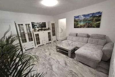 Apartament cu 2 camere semidecomandat, mobilat în Dâmbovița