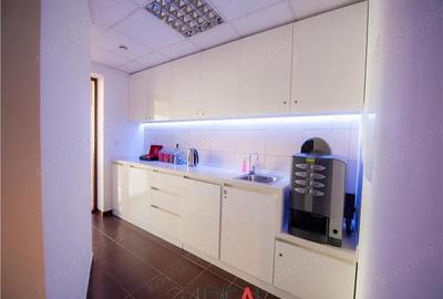 Spațiu comercial, în Universitate - 10