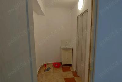 Spatiu comercial de inchiriat = Central= - 2