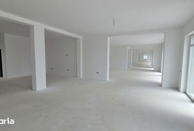 Spațiu comercial, de 250 mp, în Central