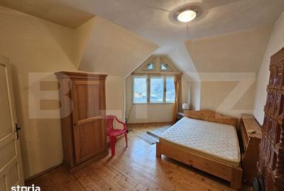 Casă cu 5 camere cu Teren 2669 Mp în Scărișoara - 2