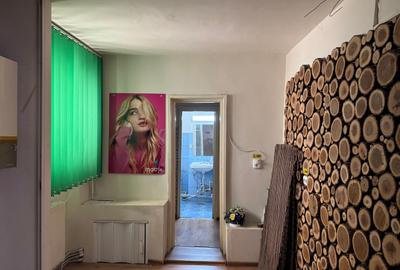 2 cam, parter, cu balcon, 50 mp, fara imbunatatiri, str. Unirii - 6