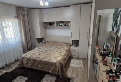 Casă individuală cu 5 camere cu Canalizare în Valu lui Traian - 10