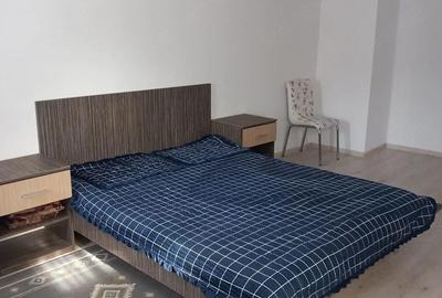 Apartament cu 3 camere decomandat în Central - 1