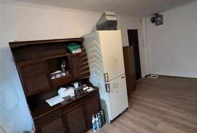 Apartament cu 3 camere decomandat în Central - 12