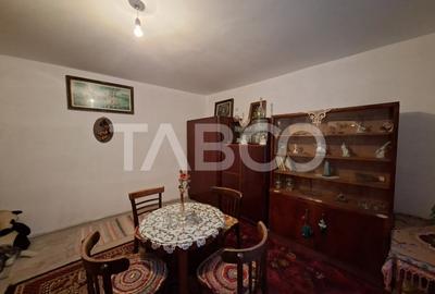 Casa cu 6 camere 720 mp teren in sat Bungard din judetul Sibiu Casa cu 6 camere 720 mp teren in sat Bungard din judetul Sibiu - 17