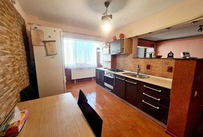 Apartament 3 camere / Calea lui Traian - 8