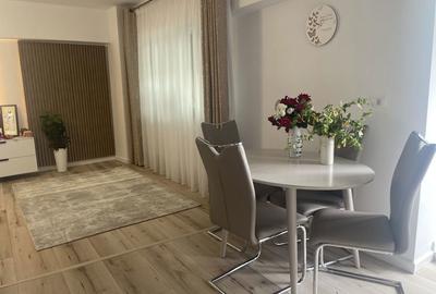Apartament cu 4 camere decomandat în Central - 1