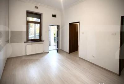 Apartament cu 2 camere nedecomandat în Central