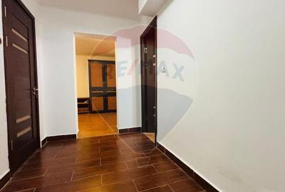Apartament cu 4 camere decomandat, mobilat în Lazu - 17