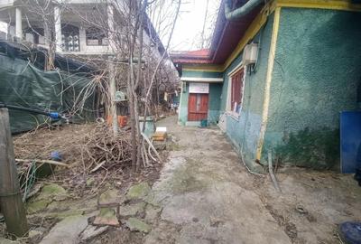 Casă cu 4 camere cu Canalizare în Rahova
