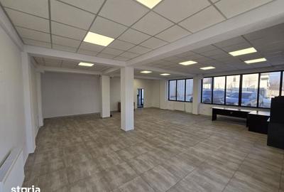 Spațiu comercial, de 114 mp, în Central - 6