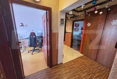 Apartament cu 3 camere decomandat, mobilat în Micro 5 - 9