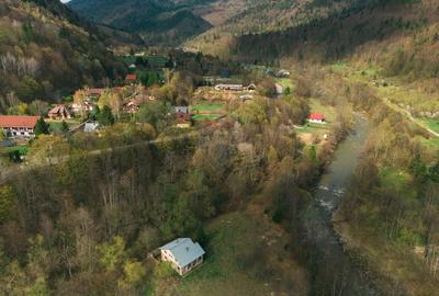 Proprietate unica in Tarcau - 30.283 mp intravilan, casa P+M - 6