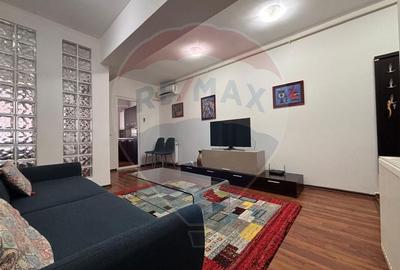 Apartament cu 2 camere decomandat, mobilat în Tomis Nord