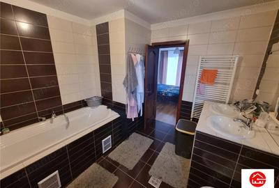 De vanzare casa individuala cu garaj, la cheie, 6 cam, 3 bai, cu 2311 mp , Nazna - 17