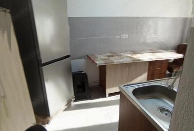 Casă cu 2 camere cu Teren 100 Mp în Central - 1