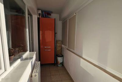 Apartament cu 2 camere decomandat în Sud