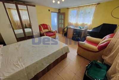 Casă cu 4 camere cu Teren 6400 Mp în Hărpășești - 18