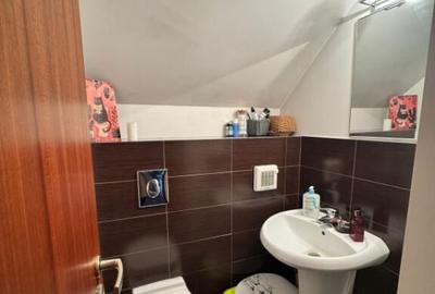 Apartament cu 3 camere decomandat în Central - 23