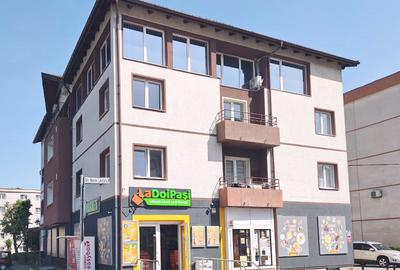 Imobil Carpaților - 880 mp utili și 9 locuri de parcare. Ideal pentru clinică. - 1