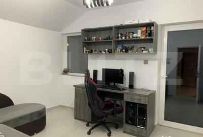 Casă cu 4 camere cu Teren 470 Mp în Livezeni - 1