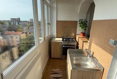 Apartament cu 3 camere decomandat în Brazda lui Novac - 7