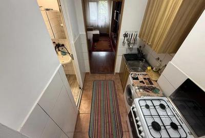 Apartament cu 2 camere semidecomandat, mobilat în Florilor - 11