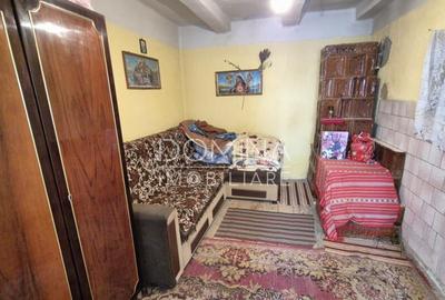 Casa tradi?ionala in Benge?ti-Ciocadia, str. Linia Mar - 5