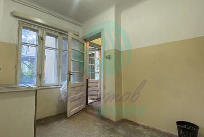 Parter de vila cu mică curte, Piața Alba Iulia - 8