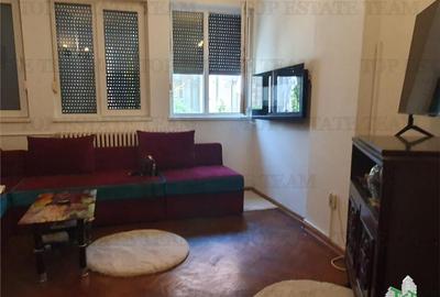 Spatiu extins central Liceul Mircea si Mare Constanta - 2