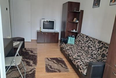 Inchiriez garsonieră confort 1 zona Confecții Inchiriez garsonieră confort 1 zona Confecții - 2