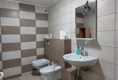 Casa mare pentru locuit sau birouri! De inchiriat sau de vanzare! - 6
