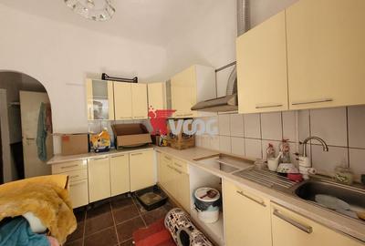 Casă cu 5 Apartamente de Vânzare - Lângă Piața Traian - 3