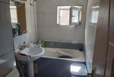 Apartament cu 3 camere semidecomandat în Calea Aradului - 2