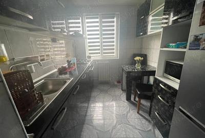 Apartament cu 3 camere decomandat în Central - 3