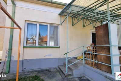 Casă cu 3 camere cu Teren 421 Mp în Titulescu - 7