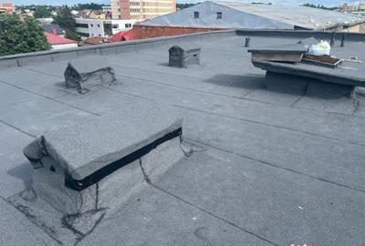 Apartament cu 2 camere semidecomandat, mobilat în 1 Mai - 15