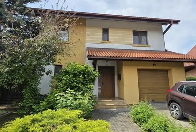 Casă cu 5 camere cu Canalizare în Corbeanca - 2