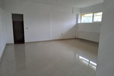 Spațiu comercial, de 5,500 mp, în Someș-Odorhei - 2