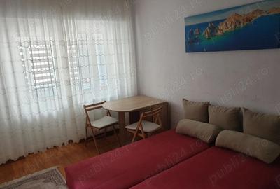 Garsonieră decomandată în Central - 1