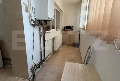 Apartament cu 2 camere semidecomandat în Micro 6 - 7