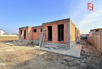 Casă cu 3 camere cu Teren 350 Mp în Ghiroda - 1