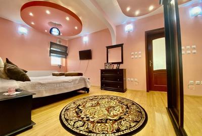 Urgent/Vânzare Casa/Vila, 4+ camere, teren 346 mp,  Targoviste, zona Micro 4 - 18