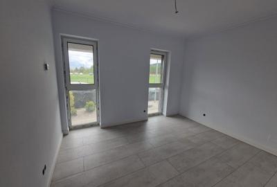 Apartament cu 4 camere semidecomandat în Florești - 6