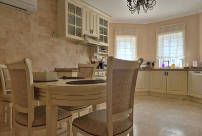 Vila Tip Duplex, 8 Camere, Teren 1100 Mp, Finisajele de Lux - 26