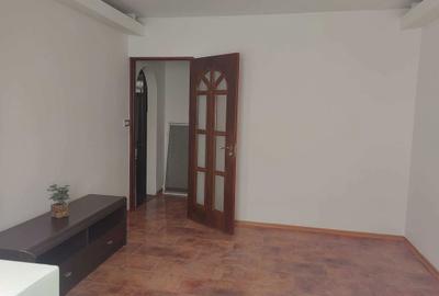Apartament cu 2 camere decomandat, mobilat în Păcurari