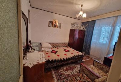 Apartament cu 3 camere decomandat în Drăgășani - 8