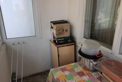 Apartament 3 camere semidecomandat, ultracentral Etaj4/4 Piatra Neamt - 2