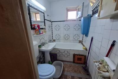 Vanzare apartament 3 camere 49 mp + boxa Progresul / Eroii Revolutiei - 2